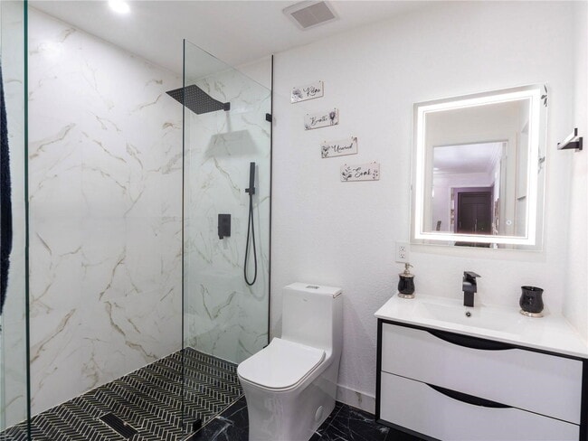 Building Photo - Northwest 58th Court, Miami, FL 33126 - 3 BR 2 BA single-family home