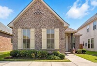 Building Photo - 3013 Forestwood Dr