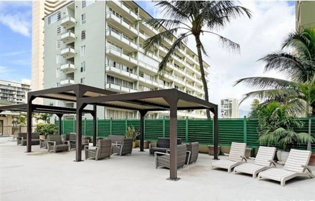 Building Photo - Aloha Towers