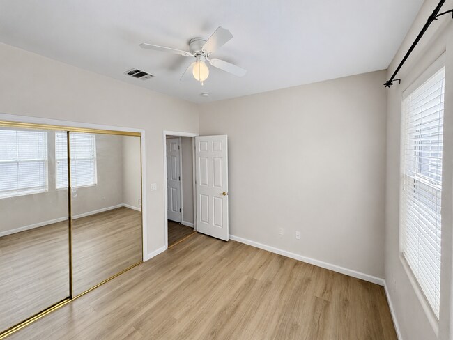Building Photo - 2842 Freedom Hills Dr