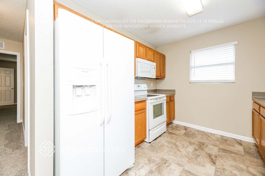 Building Photo - 1237 Homard Pl