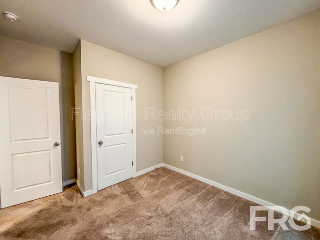 Building Photo - 1503 S Taylor St