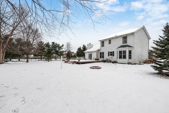 Building Photo - Three Bedroom Home Near Portage Schools