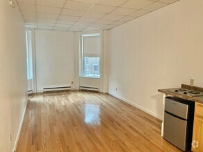 Building Photo - SUPER STUDIO KENMORE SQUARE