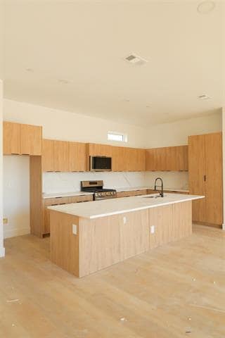 Building Photo - 4200 Munger Ave