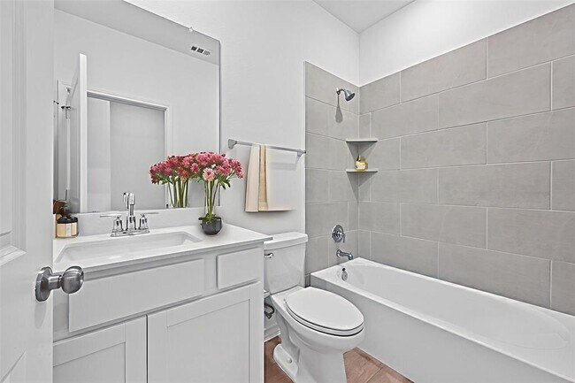 Building Photo - 1617 Dove Rnch Rd