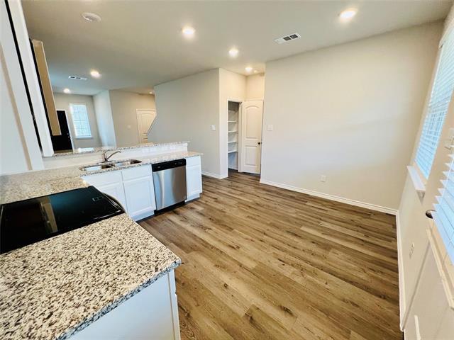 Building Photo - 8324 White Pine Dr