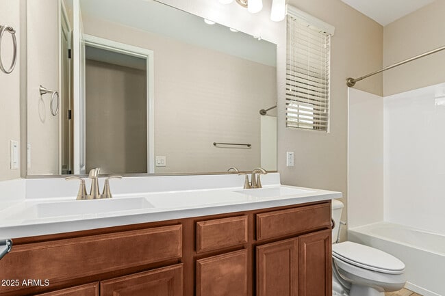 Building Photo - 19874 W Devonshire Ave