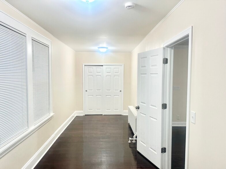 Building Photo - 67 Tremont Ave