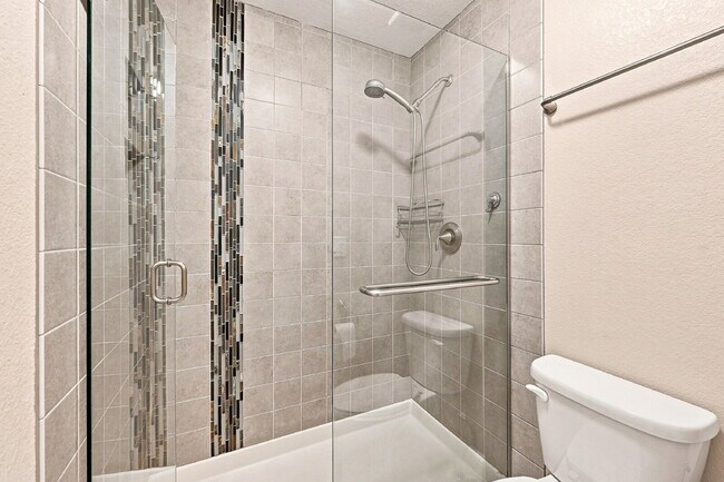 Building Photo - $2,745.95, 4 bed, 3.5 bath, located in Colorado Springs with Central AC