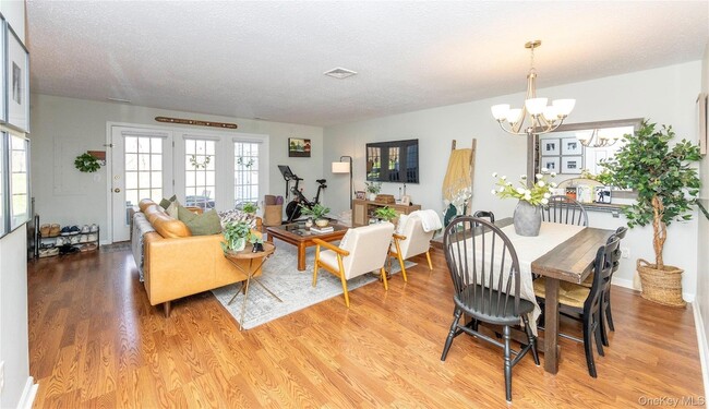 Building Photo - 3 Evergreen Way