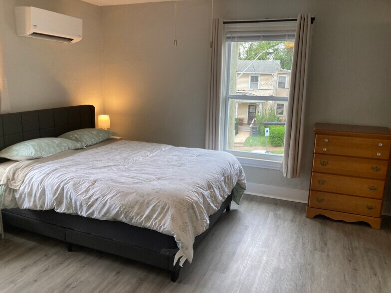 Building Photo - 1504 Pierce St