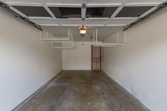 Building Photo - 1410 Bacchus Dr