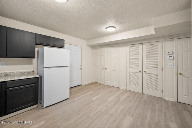 Building Photo - 1351 S 20th St