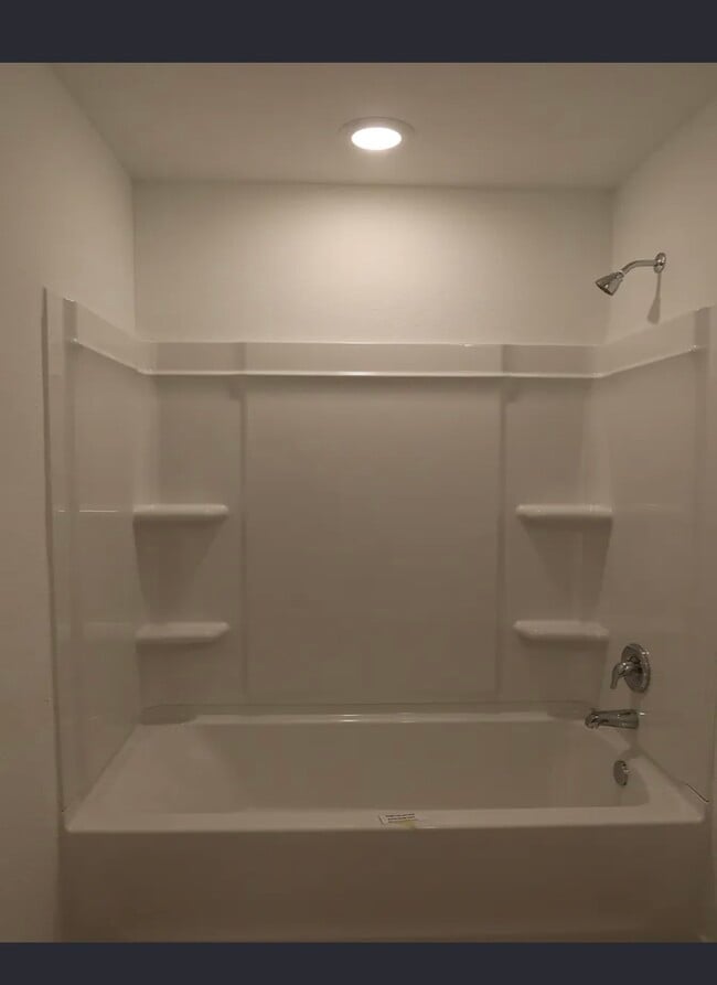 Building Photo - 5122 Red Drum Dr