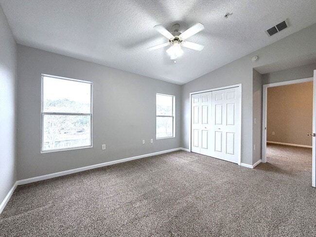 Building Photo - 2/2 Condo  in Merrill Pines Gated Community