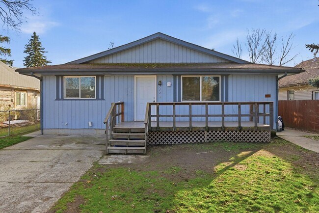 Building Photo - Newly Remodeled North Spokane Home – Convenient Location Near Parks & Shopping