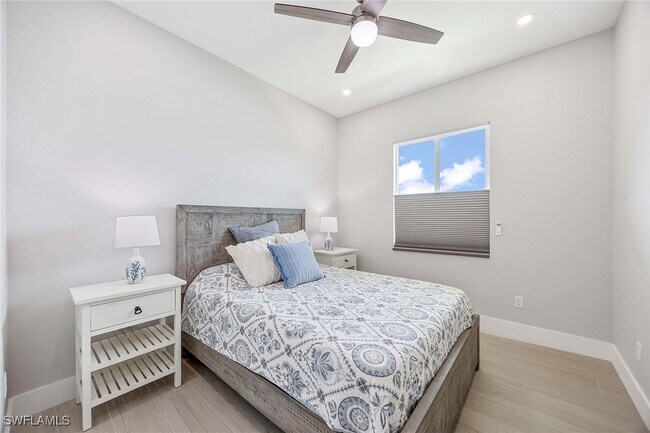 Building Photo - 1395 Curlew Ave