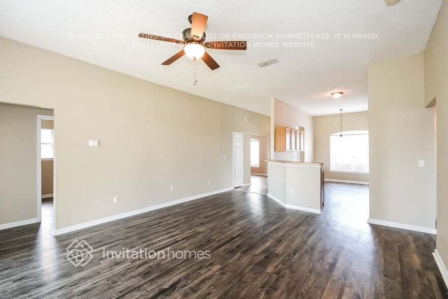 Building Photo - 6099 Green Pond Dr