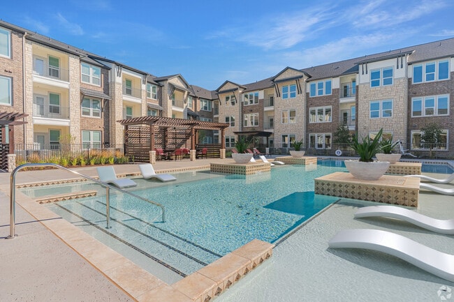 Building Photo - Royalton at Prosper