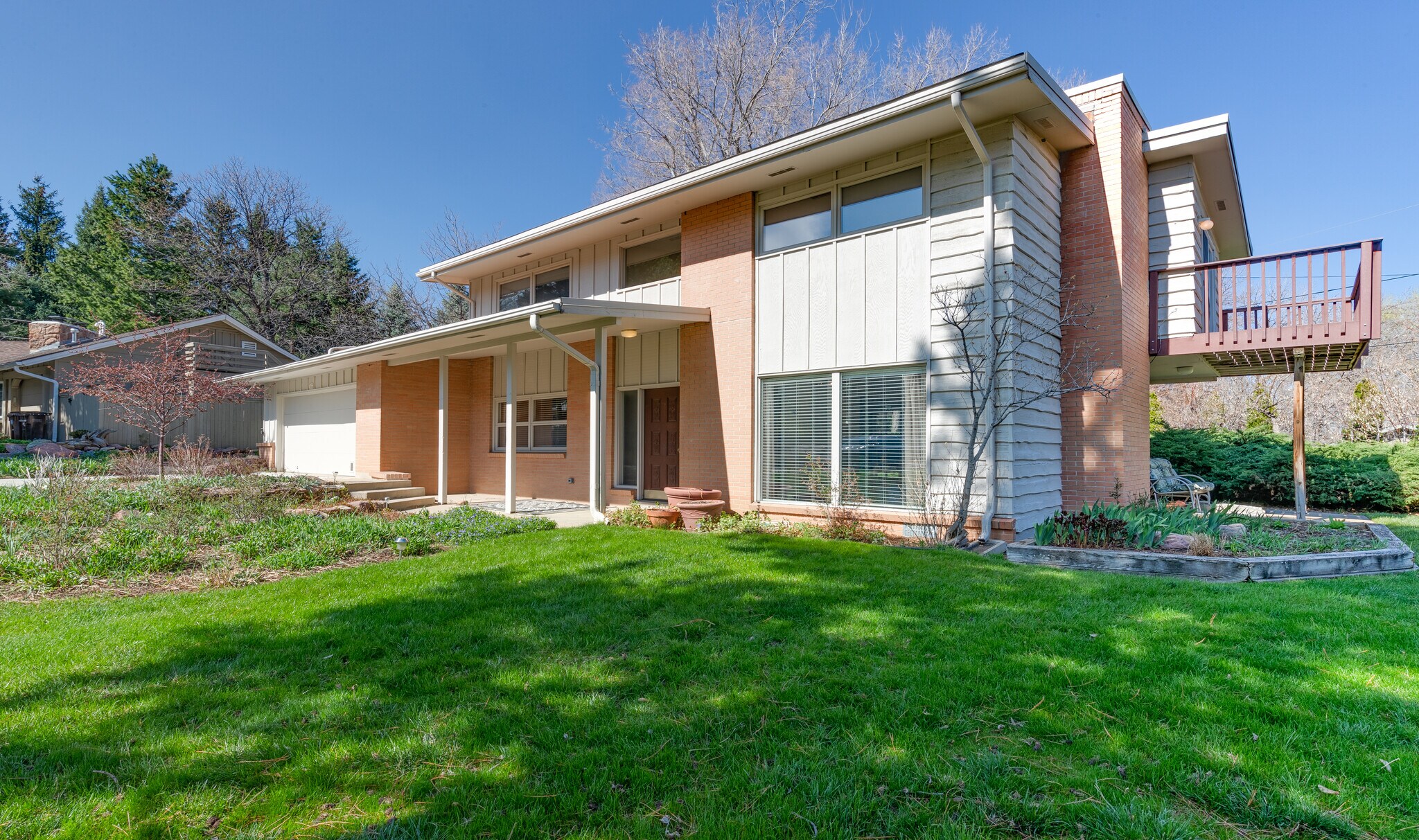 Building Photo - 565 Jack Pine Ct