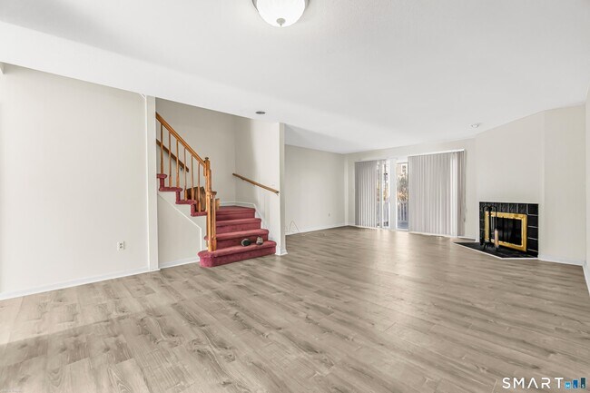 Building Photo - 4023 Park Ave