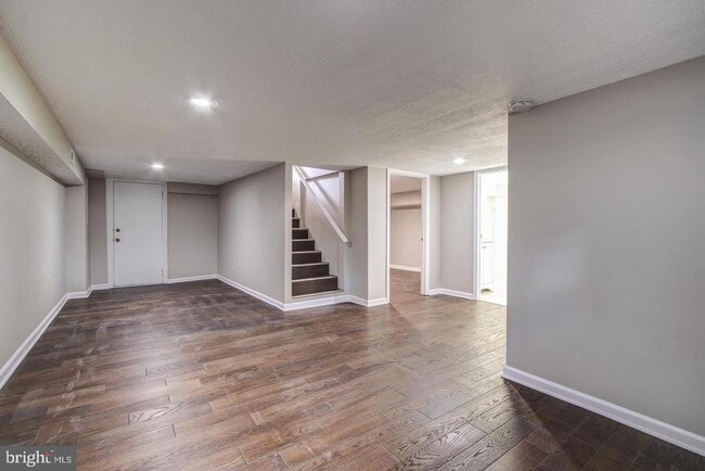 Building Photo - 3101 Romaine Ct