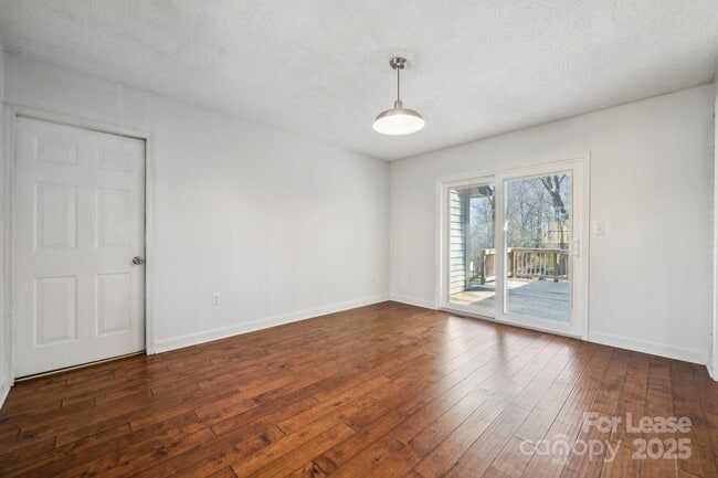 Building Photo - 259 Unionville - Indian Trail Rd W