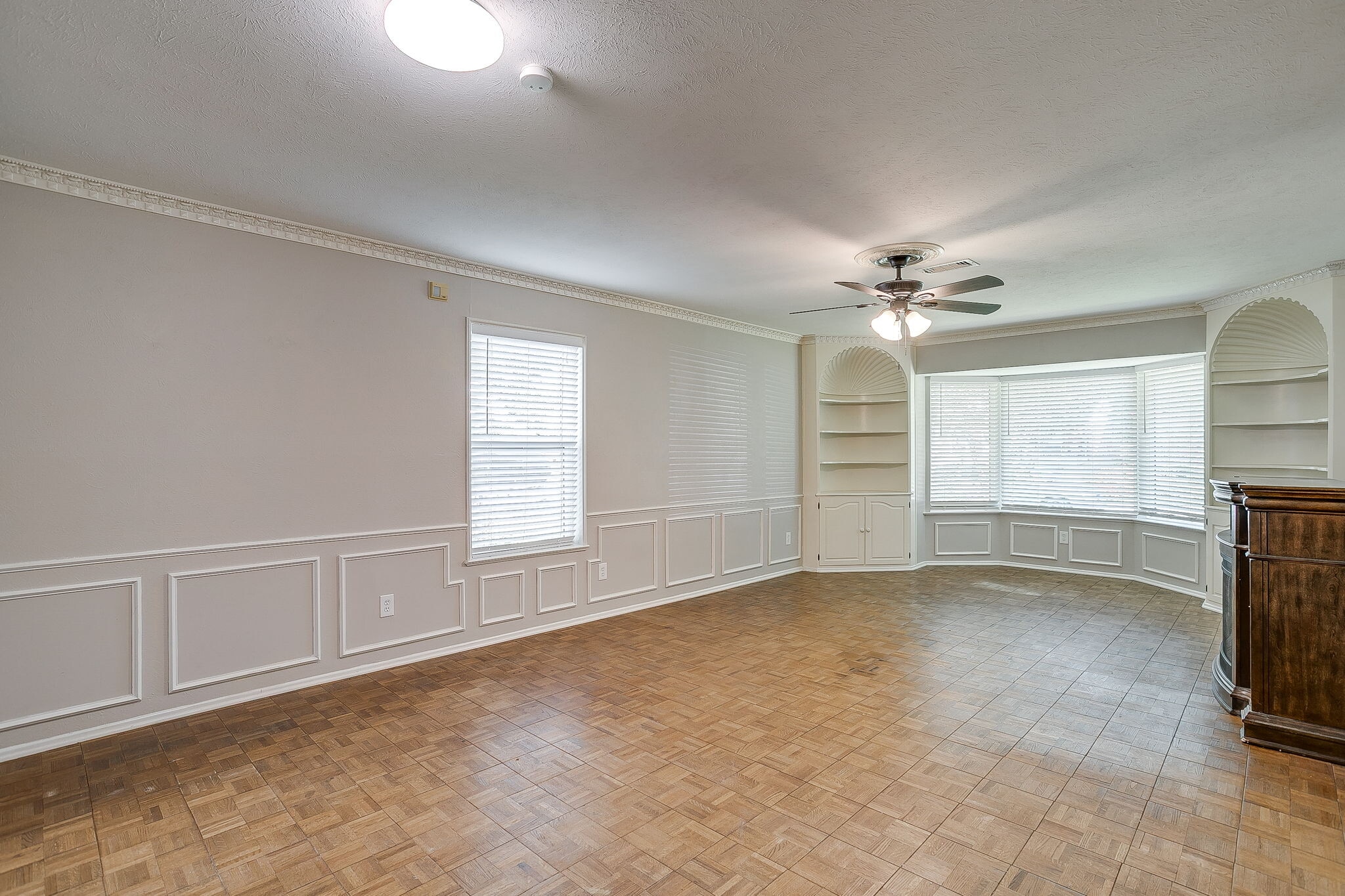 Building Photo - 1706 Larkspur Dr