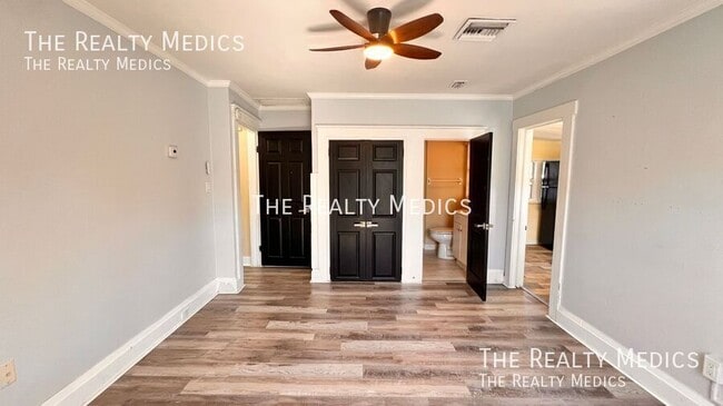 Building Photo - 35 Hill Ave