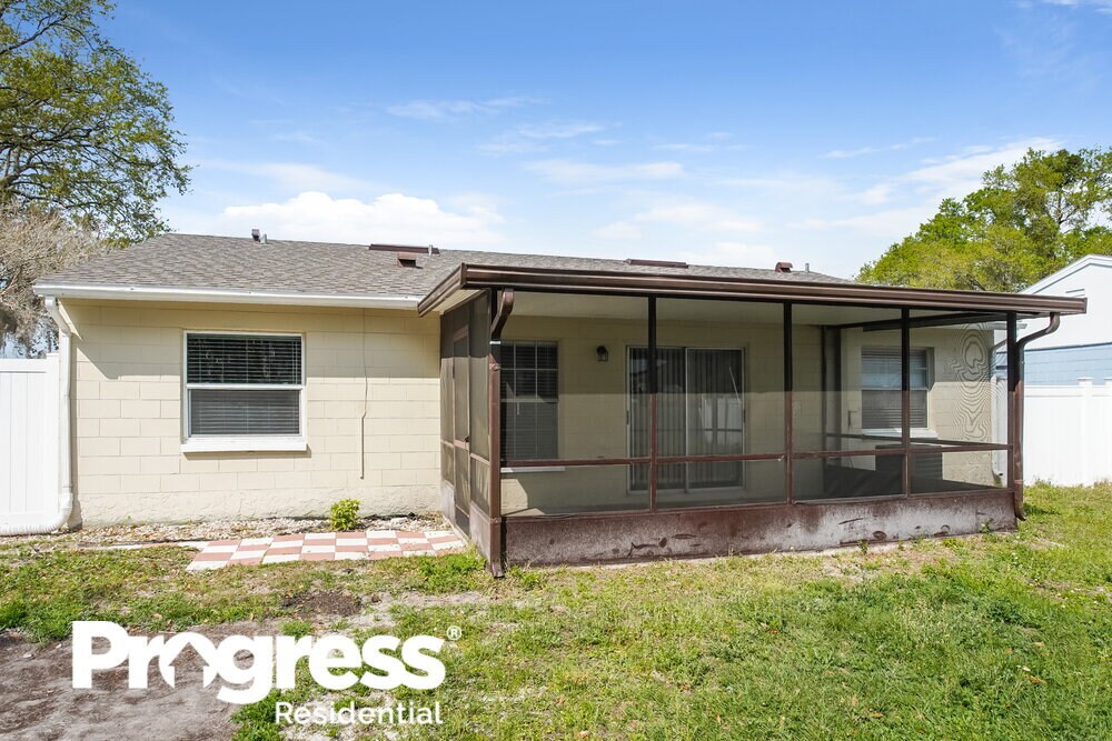 Building Photo - 14007 Ridgedale Way