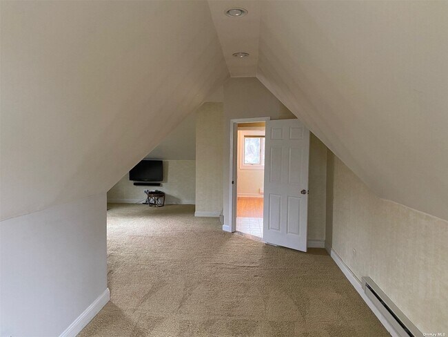 Building Photo - 110 Clay Pitts Rd