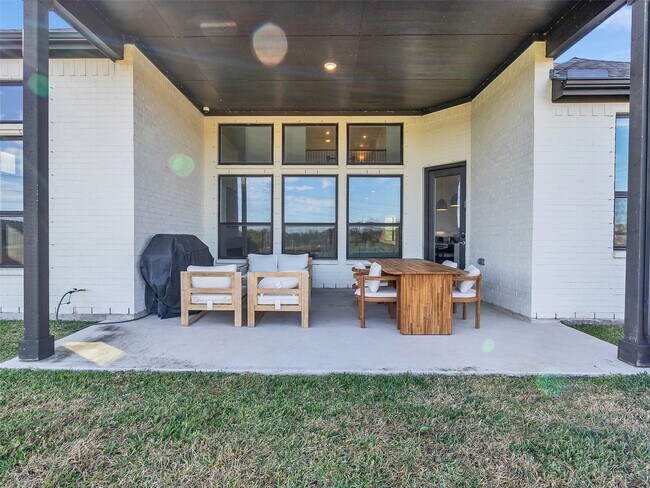 Building Photo - 913 Goose Creek St