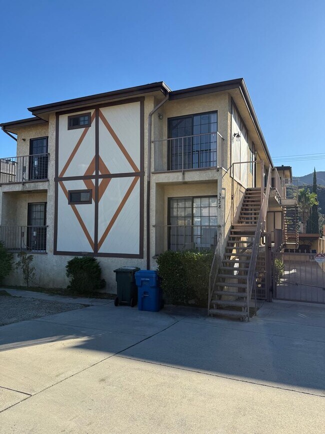 Building Photo - 3228 Honolulu Ave