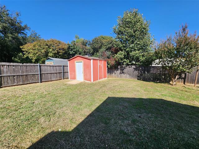 Building Photo - 3800 N Magnolia Ct