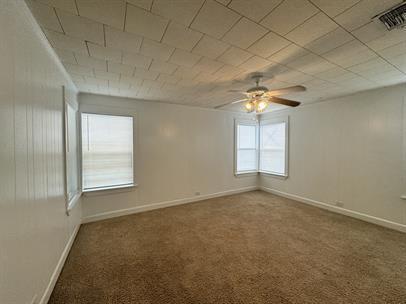 Building Photo - 415 N Doak St