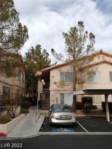 Building Photo - 350 S Durango Dr