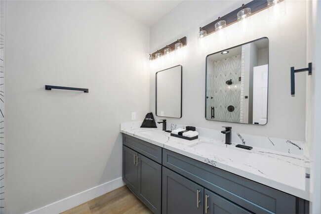 Building Photo - 2409 Dolly Wright St