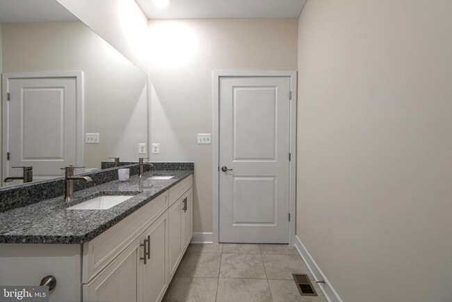 Building Photo - 7960 -B Potter Pl