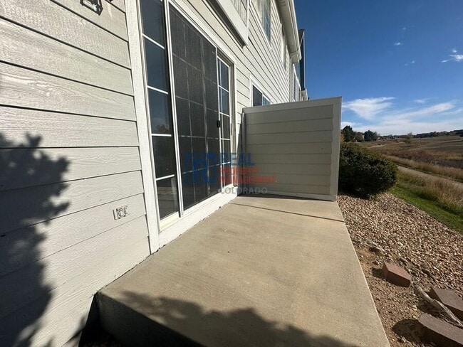 Building Photo - 1381 S Cathay Ct