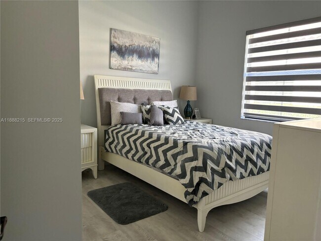 Building Photo - 5107 Genoa St