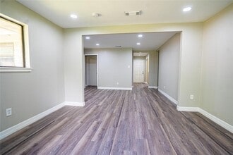 Building Photo - 7130 Heath St