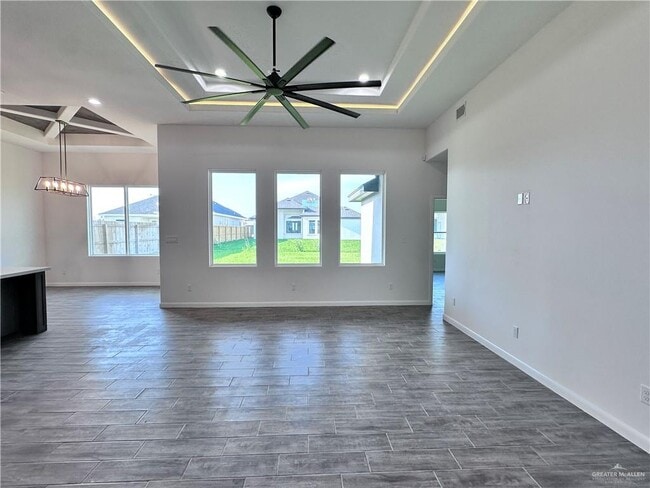 Building Photo - 1100 Azalea St
