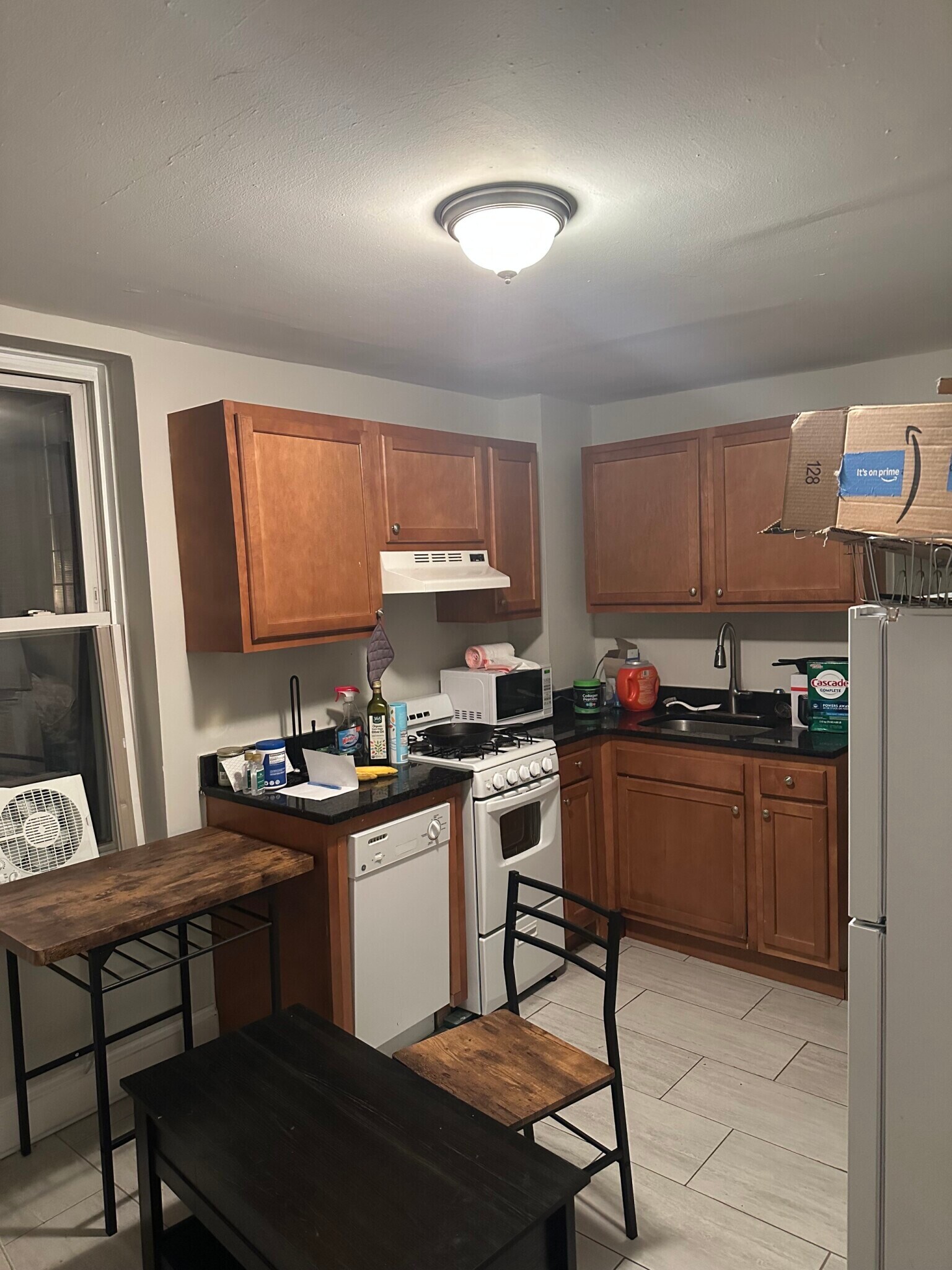 Building Photo - 70 Joy St