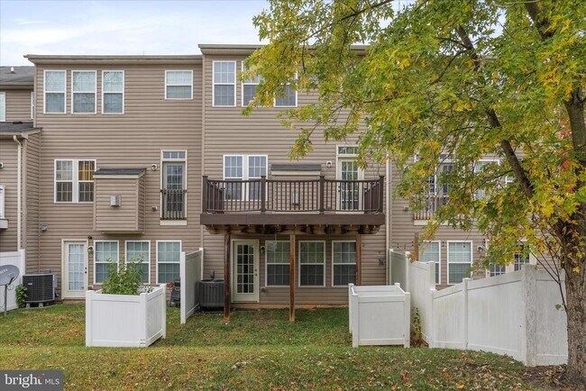 Building Photo - 15 Tidewater Terrace