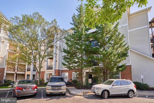 Building Photo - 12925 Centre Park Cir