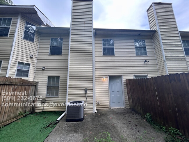 Building Photo - 3816 Soapstone Rd