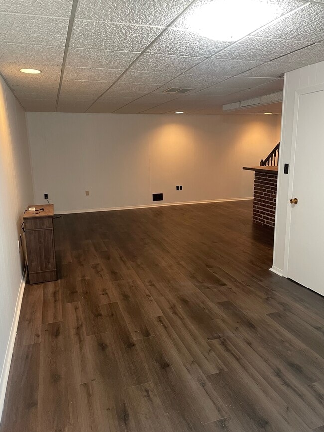 Building Photo - 13019 Trumbull Dr