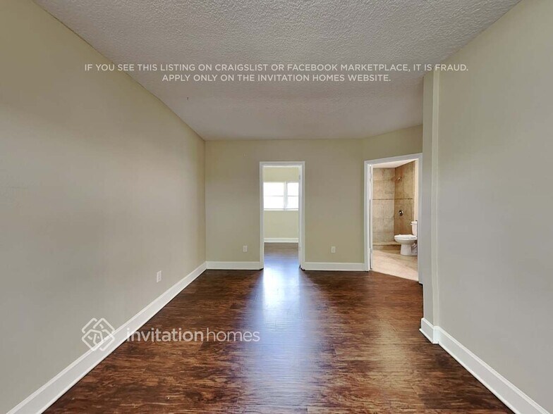 Building Photo - 1821 Carrigan Ave