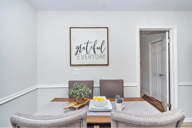 Building Photo - 21507 Court St